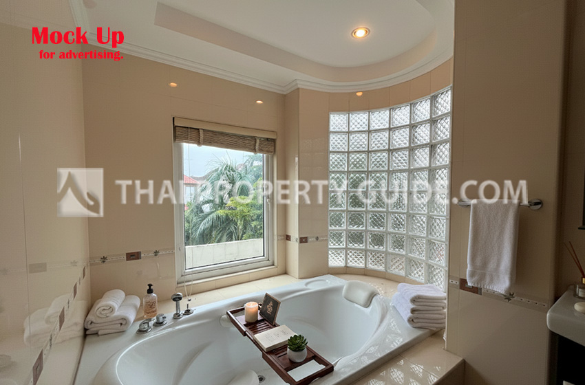 House with Shared Pool in Sukhumvit 